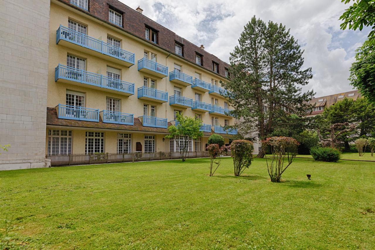 Goelia Residence Le Castel Normand Deauville Exterior foto